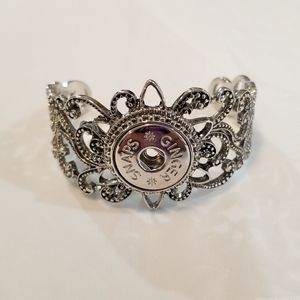 Ginger Snaps Cuff Bracelet EUC